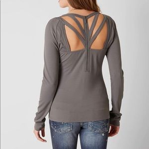 Buckle plum strappy top size L